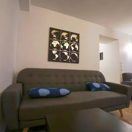 Spacious Apt On The Grands Boulevards Apartamento