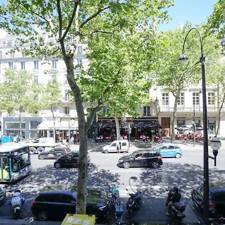 Spacious Apt On The Grands Boulevards Apartamento
